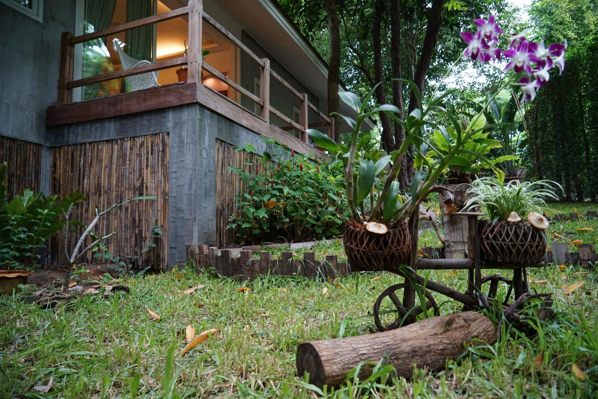 Naroua Villas Ko Tao Exterior foto
